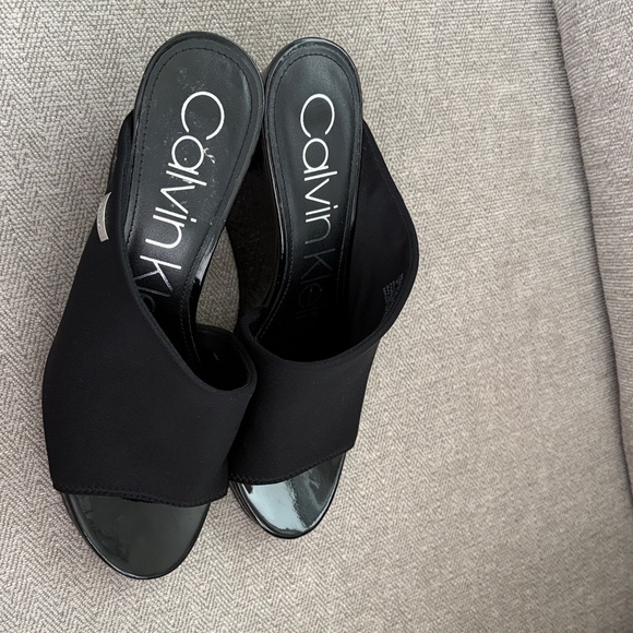 Calvin Klein Black Open-Toe Wedge Mules Size 8 - Picture 5 of 7